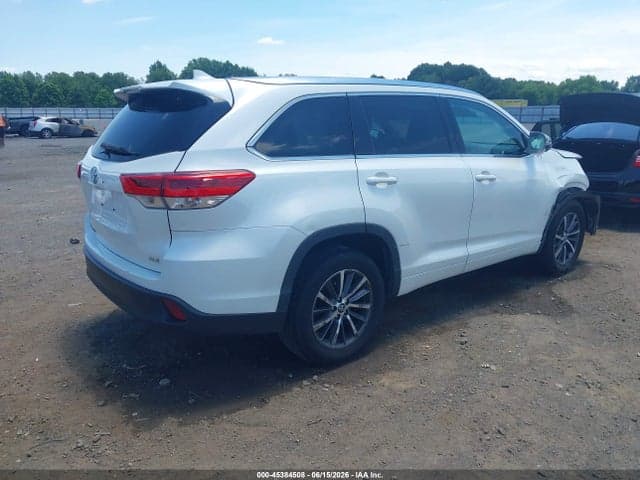 2018 TOYOTA HIGHLANDER XLE 4