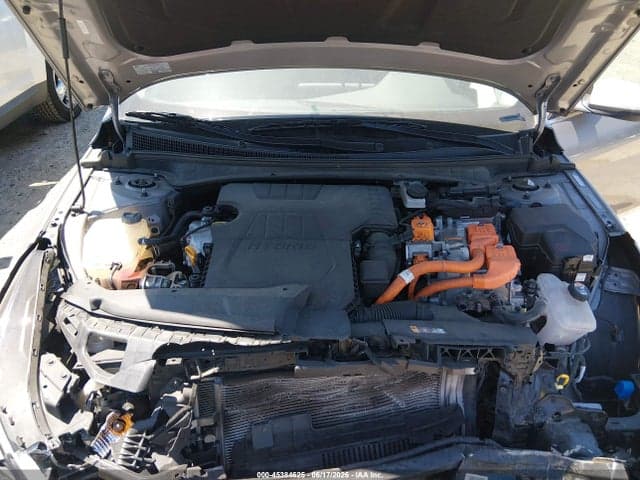 2022 HYUNDAI ELANTRA HYBRID LIMITED 10