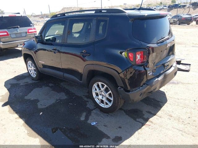 2019 JEEP RENEGADE LATITUDE 4X4 3