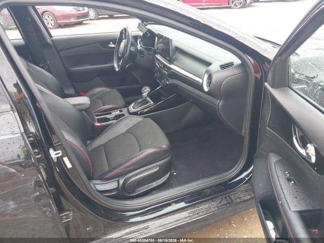 2024 KIA FORTE GT 5