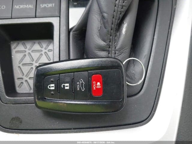 2019 TOYOTA RAV4 LIMITED 11