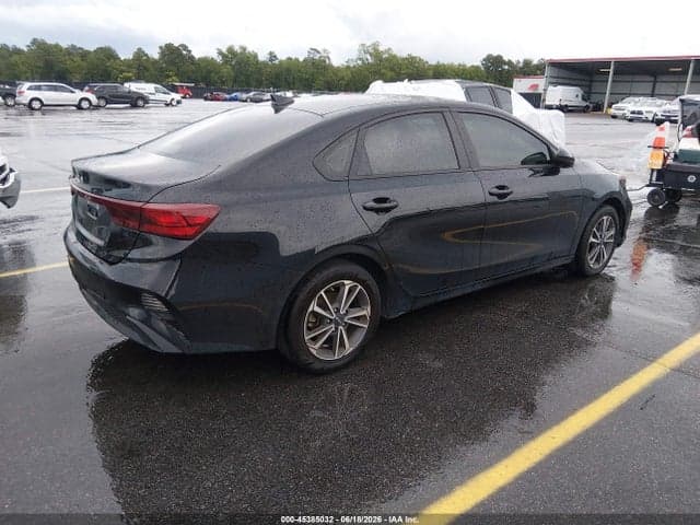2023 KIA FORTE LXS 4