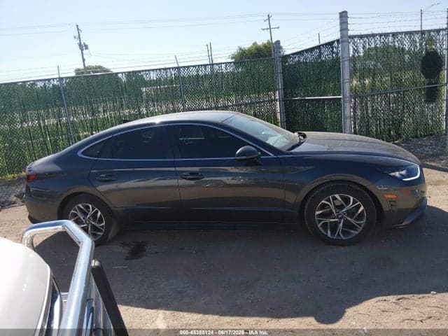 2022 HYUNDAI SONATA SEL 13