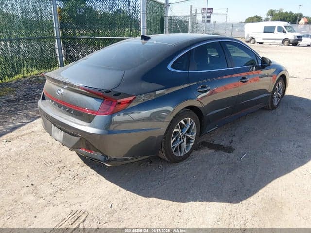 2022 HYUNDAI SONATA SEL 4