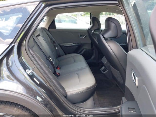 2026 KIA K4 EX 8