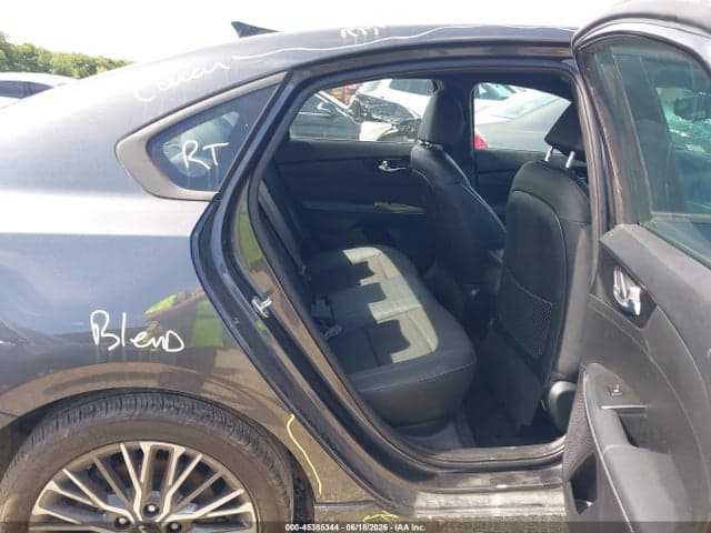 2024 KIA FORTE GT-LINE 8