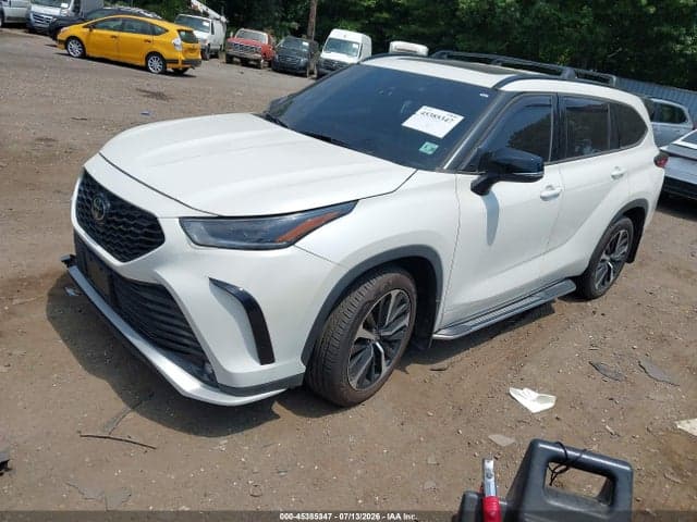 2021 TOYOTA HIGHLANDER XSE 2
