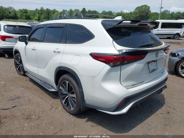 2021 TOYOTA HIGHLANDER XSE 3