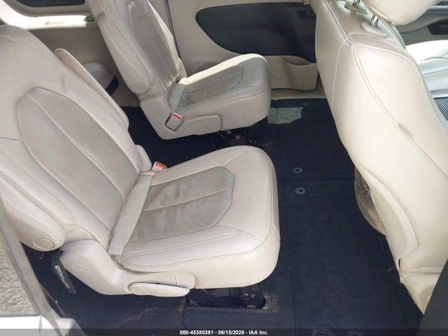 2021 CHRYSLER PACIFICA TOURING L 8