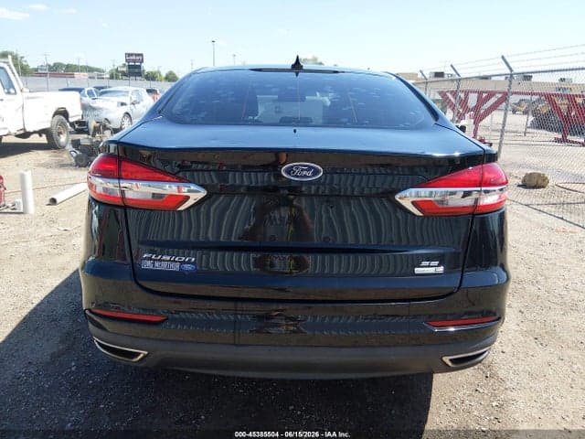 2020 FORD FUSION SE 16