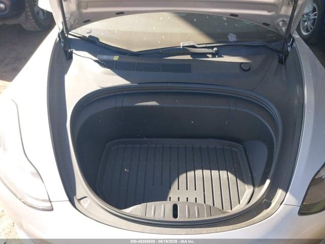 2018 TESLA MODEL 3 10