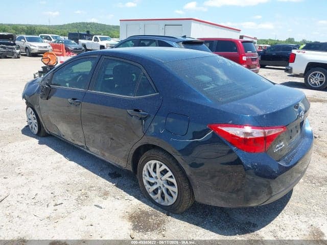 2019 TOYOTA COROLLA LE 1
