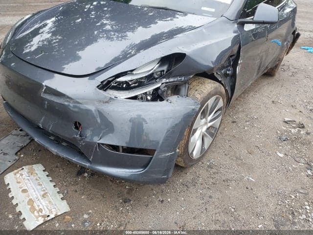 2023 TESLA MODEL Y 6