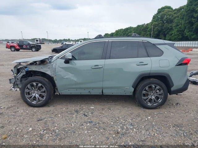 2022 TOYOTA RAV4 HYBRID XLE PREMIUM 15