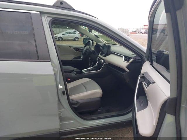 2022 TOYOTA RAV4 HYBRID XLE PREMIUM 5