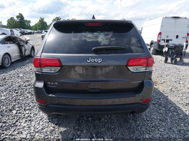 2021 JEEP GRAND CHEROKEE LAREDO E 4X4 16