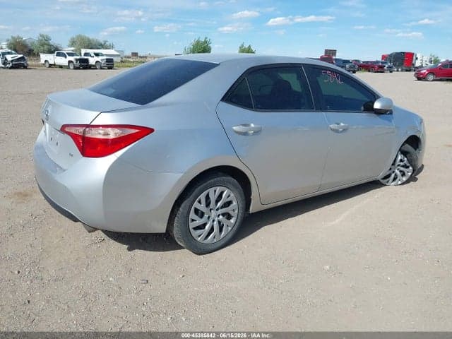 2017 TOYOTA COROLLA LE 4