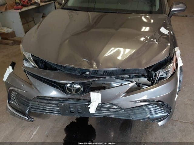 2022 TOYOTA CAMRY LE AWD 6
