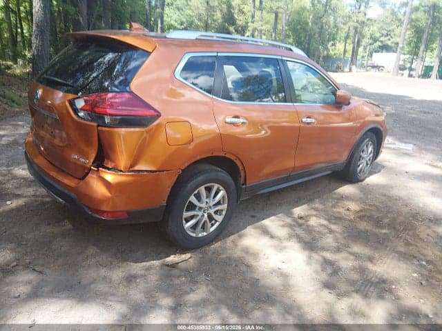 2017 NISSAN ROGUE SV 4