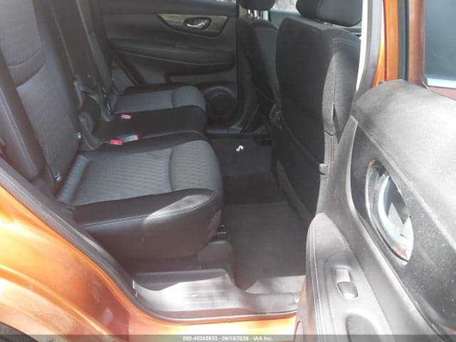 2017 NISSAN ROGUE SV 8
