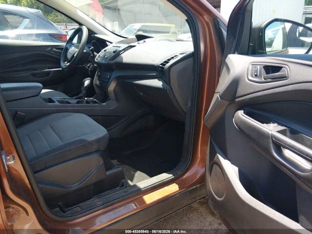 2017 FORD ESCAPE S 5