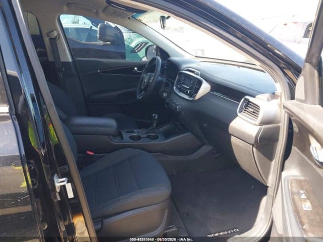 2017 KIA SORENTO 2.4L LX 5