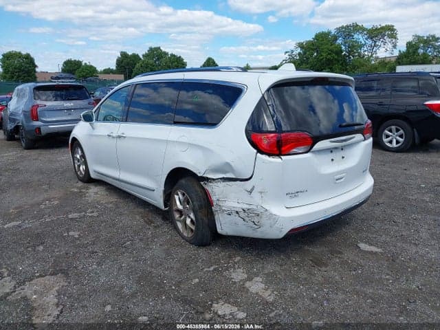 2019 CHRYSLER PACIFICA LIMITED 3