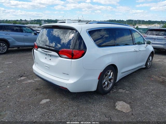 2019 CHRYSLER PACIFICA LIMITED 4