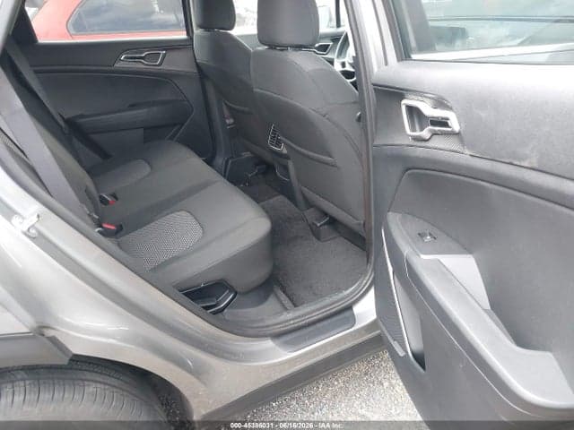 2025 KIA SPORTAGE HYBRID LX 8
