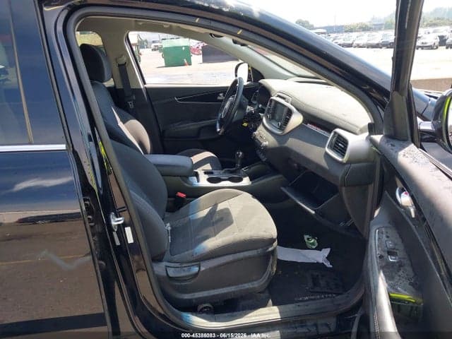 2017 KIA SORENTO 3.3L LX 5