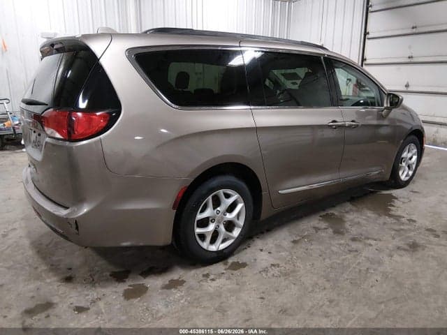 2017 CHRYSLER PACIFICA TOURING-L 4