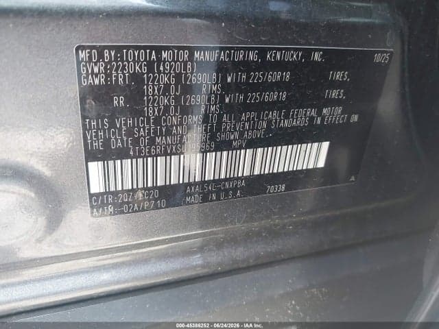 2025 TOYOTA RAV4 HYBRID XSE 9