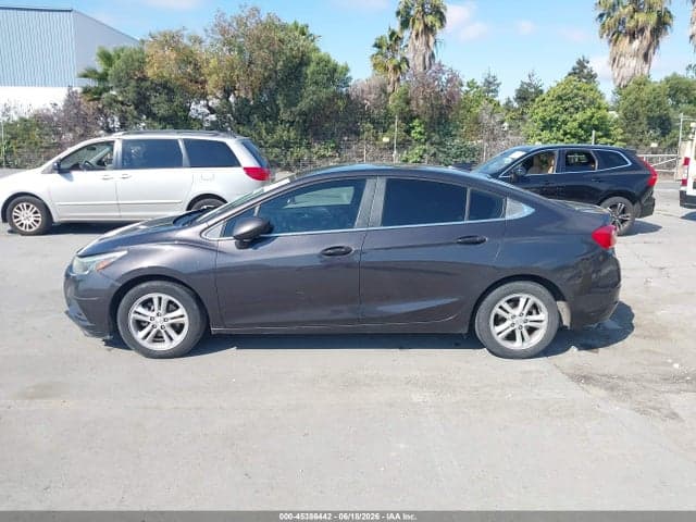 2017 CHEVROLET CRUZE LT AUTO 15
