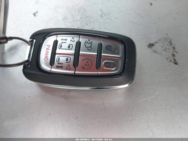 2025 CHRYSLER PACIFICA SELECT 11