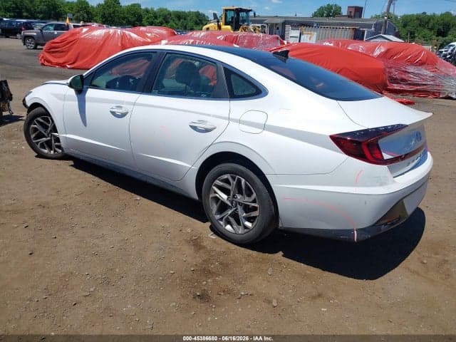 2021 HYUNDAI SONATA SEL 3