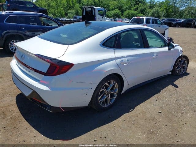 2021 HYUNDAI SONATA SEL 4