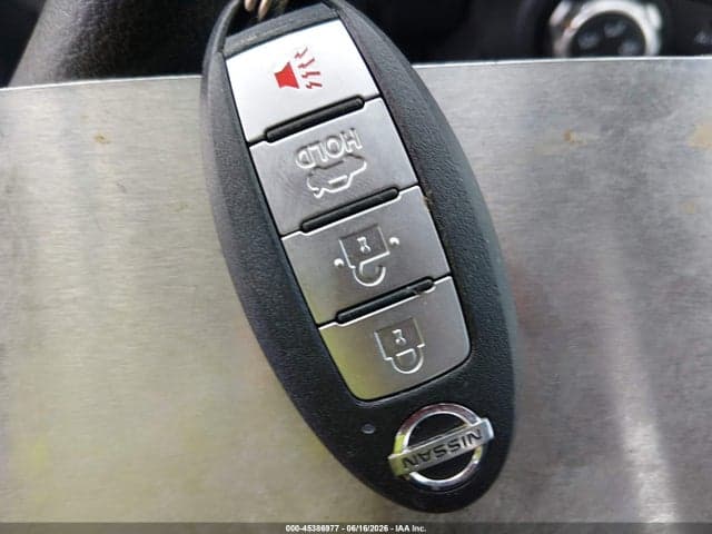 2020 NISSAN VERSA SV XTRONIC CVT 11