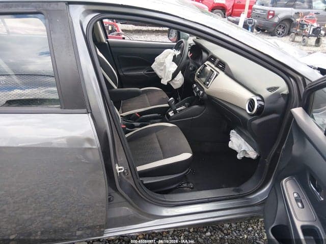 2020 NISSAN VERSA SV XTRONIC CVT 5