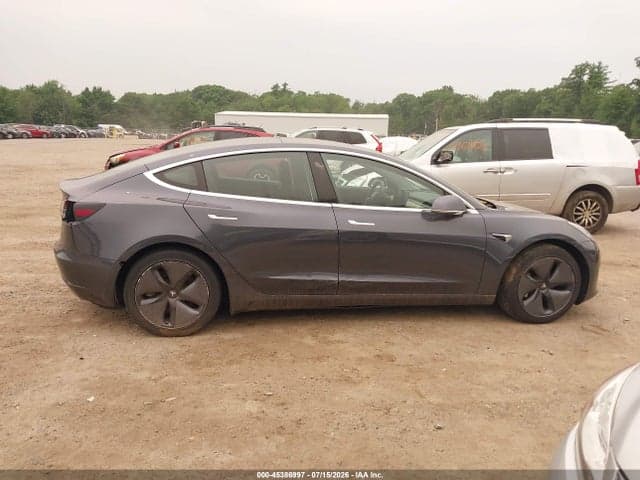 2018 TESLA MODEL 3 LONG RANGE/PERFORMANCE 13