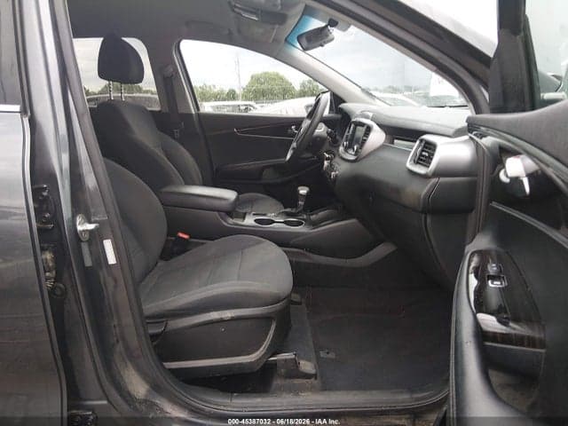 2020 KIA SORENTO 2.4L LX 5