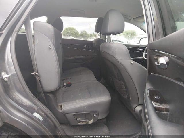 2020 KIA SORENTO 2.4L LX 8