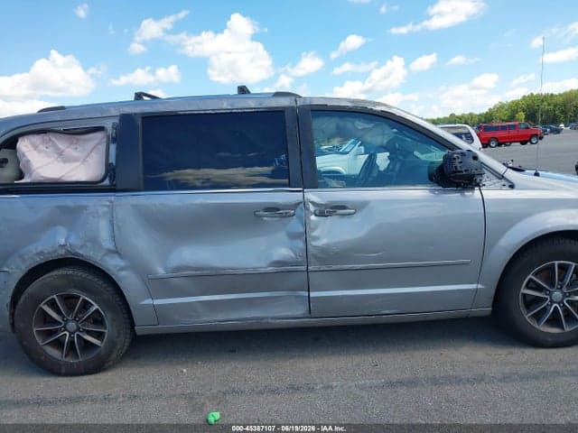 2017 DODGE GRAND CARAVAN SXT 13
