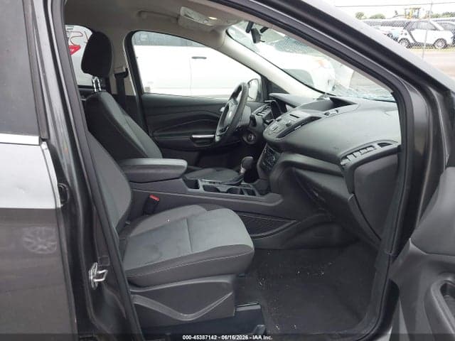 2017 FORD ESCAPE SE 5