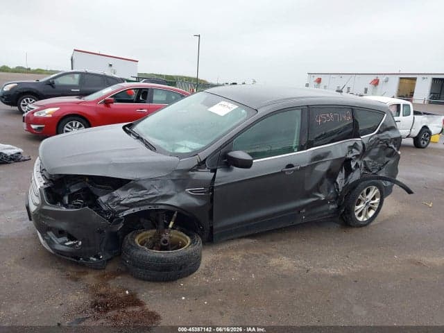 2017 FORD ESCAPE SE 6