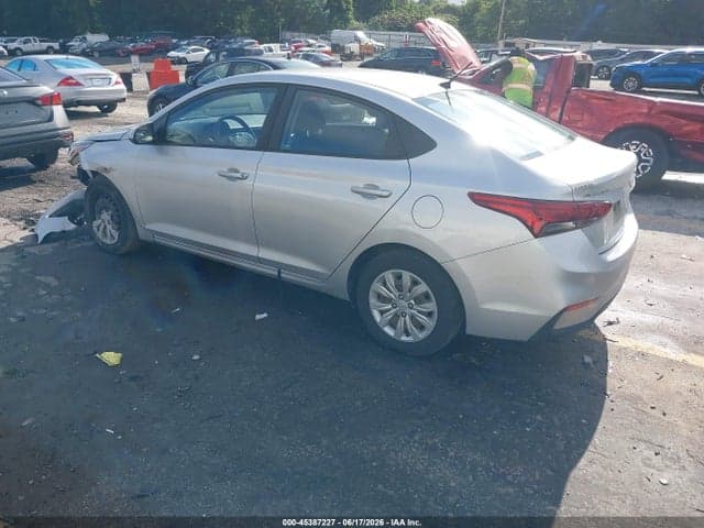 2019 HYUNDAI ACCENT SE 3