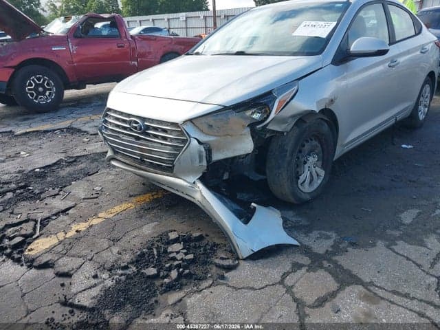 2019 HYUNDAI ACCENT SE 6