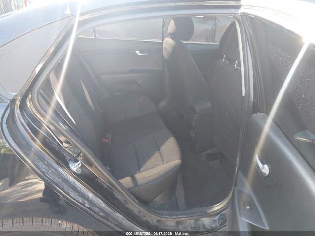2022 KIA RIO S 8