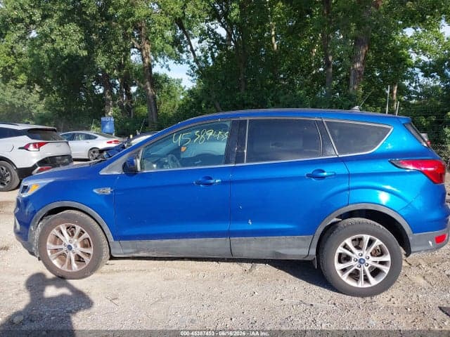 2019 FORD ESCAPE SE 14