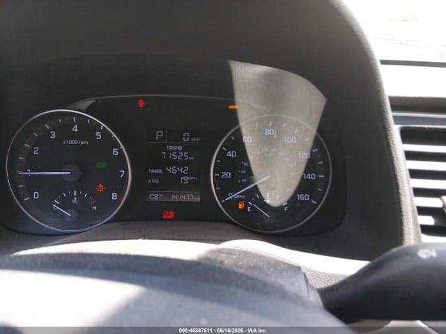 2017 HYUNDAI ELANTRA SE 7