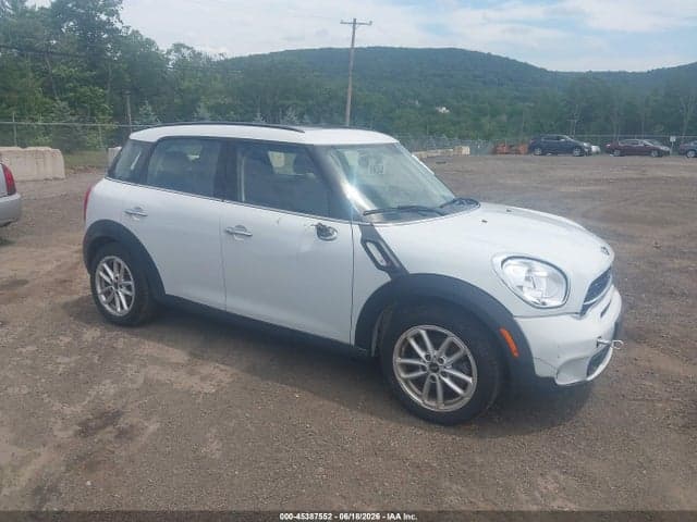 2015 MINI COUNTRYMAN COOPER 1